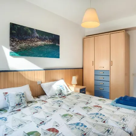 Apartamento 150 M Playa Tossa * توسا ذي مار